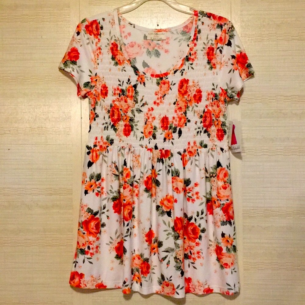 #24 Bobbie Brooks Top - Small - NWT